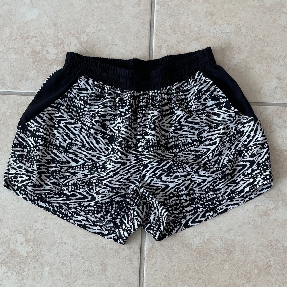 Black and White Patterned Women's Shorts